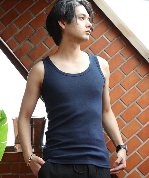 ８(eight)（エイト）の「シンプル無地タンクトップ（タンクトップ・メンズ・チャコールグレー/オフホワイト/モカ/オリーブ/ブルー/ダークブルー/ターコイズブルー/バーガンディー/パープル/レッド/オレンジ/ライトピンク/ブラック/イエロー/ライム/杢グレー/ライトグレー/ヘザーチャコール/ネイビー/インディゴブルー/ブラウン・MEDIUM/X-LARGE/LARGE）」の11枚目の写真