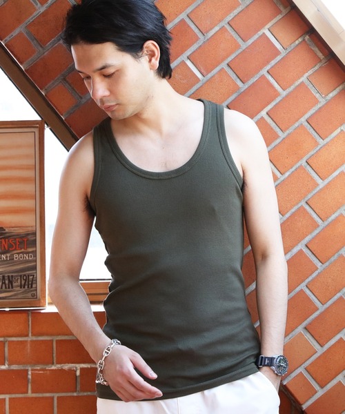 ８(eight)（エイト）の「シンプル無地タンクトップ（タンクトップ・メンズ・チャコールグレー/オフホワイト/モカ/オリーブ/ブルー/ダークブルー/ターコイズブルー/バーガンディー/パープル/レッド/オレンジ/ライトピンク/ブラック/イエロー/ライム/杢グレー/ライトグレー/ヘザーチャコール/ネイビー/インディゴブルー/ブラウン・MEDIUM/X-LARGE/LARGE）」の9枚目の写真