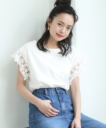 肩レースTシャツ