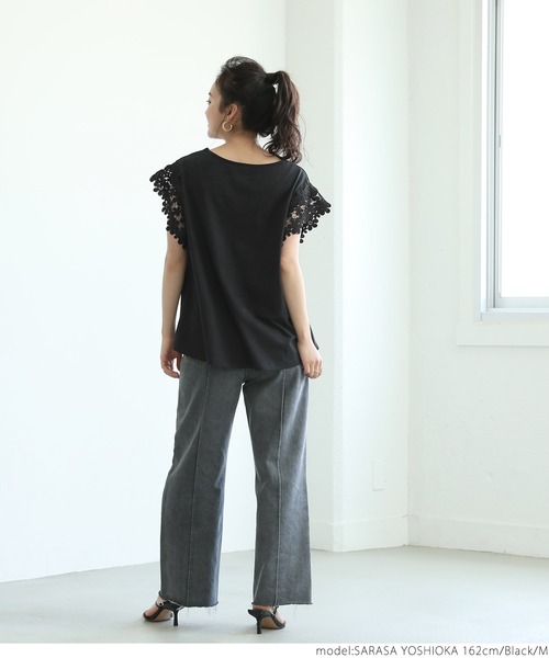 coca(coca)(コカ)の「肩レースTシャツ(Tシャツ/カットソー・レディース・ホワイト/ブラック・M/L)」の14枚目の写真