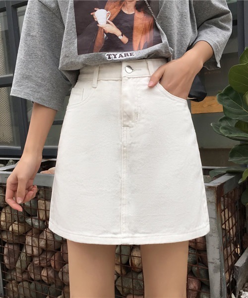 urge：（アージコロン ）の「【URGE：】 シンプル 台形 スカート（スカート・レディース・ホワイト/ブラック・X-LARGE/SMALL/LARGE/MEDIUM）」の3枚目の写真