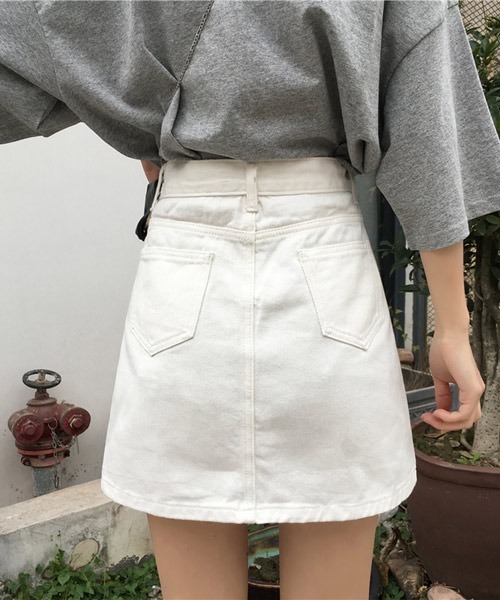 urge：（アージコロン ）の「【URGE：】 シンプル 台形 スカート（スカート・レディース・ホワイト/ブラック・X-LARGE/SMALL/LARGE/MEDIUM）」の4枚目の写真
