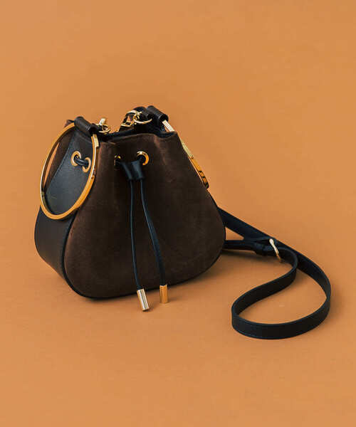 URBAN RESEARCH ROSSO WOMEN(アーバンリサーチ ロッソ)の「VIOLAd’ORO VESUVIO リングハンドルバッグ(ハンドバッグ・レディース・ブラウン/ベージュ系その他・-)」の1枚目の写真