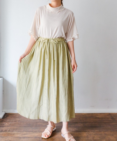 nemne store(ネンネストア)の「オレンジをつむプリーツロングスカート(スカート・レディース・ライトグリーン/アイボリー/キャメル・フリー)」の4枚目の写真