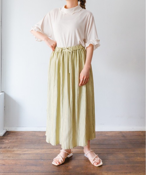 nemne store(ネンネストア)の「オレンジをつむプリーツロングスカート(スカート・レディース・ライトグリーン/アイボリー/キャメル・フリー)」の5枚目の写真
