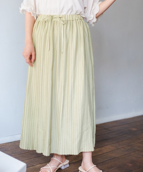 nemne store(ネンネストア)の「オレンジをつむプリーツロングスカート(スカート・レディース・ライトグリーン/アイボリー/キャメル・フリー)」の13枚目の写真
