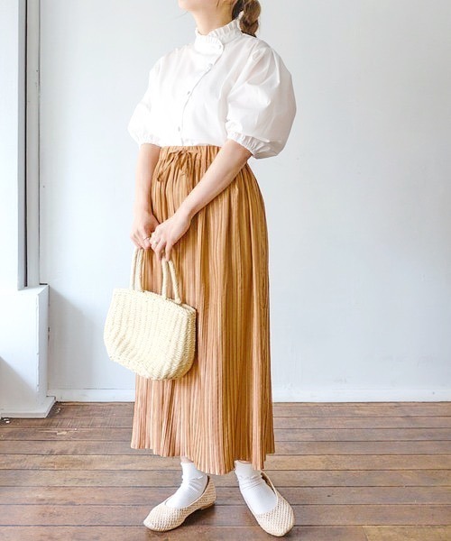 nemne store(ネンネストア)の「オレンジをつむプリーツロングスカート(スカート・レディース・ライトグリーン/アイボリー/キャメル・フリー)」の22枚目の写真