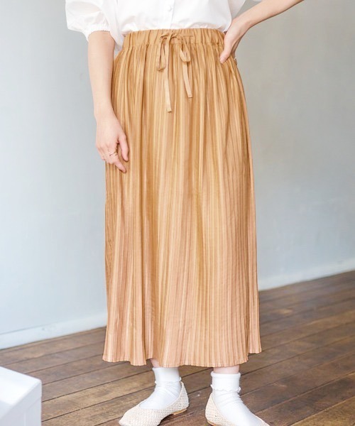 T257/未使用 CLANE ロングスカート ハイドプリーツ 1 オレンジ T257/未使用 CLANE ロングスカート ハイドプリーツ 1 オレンジ