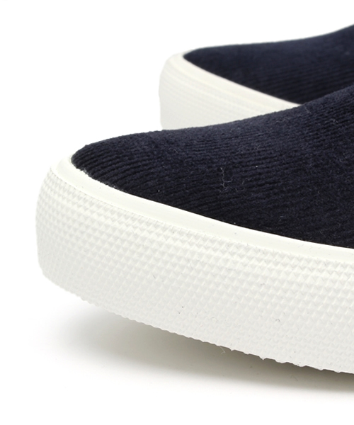 Chico（チコ）の「コーデュロイスニーカー（その他シューズ・レディース・グレー/ネイビー/ホワイト・LARGE/MEDIUM/SMALL）」の7枚目の写真