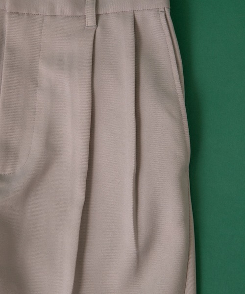 LUCY（ルーシー）の「LUCY/2TACK TAPERED SLACKS（スラックス・メンズ・ブラック/グレイッシュベージュ・MEDIUM/LARGE）」の20枚目の写真