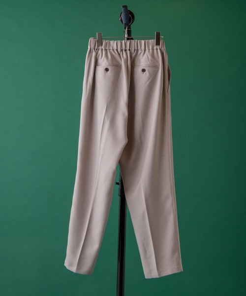 LUCY（ルーシー）の「LUCY/2TACK TAPERED SLACKS（スラックス・メンズ・ブラック/グレイッシュベージュ・MEDIUM/LARGE）」の12枚目の写真