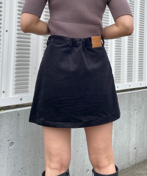 SPIRALGIRL（スパイラルガール）の「コーデュロイミニスカート（スカート・レディース・ブラック/ベージュ・FREE）」の8枚目の写真