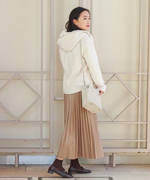 フォクシー ダブルフェイス ショート丈ジャケット 裾フレア 薄手