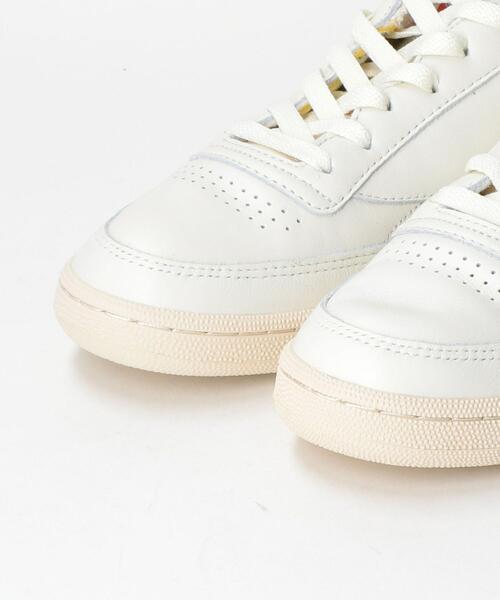 Reebok（リーボック）の「＜Reebok（リーボック）＞ CLUB C 1985 TV/クラブシー（スニーカー・メンズ・ホワイト・26cm/26.5cm/27cm/27.5cm/28cm/28.5cm）」の2枚目の写真