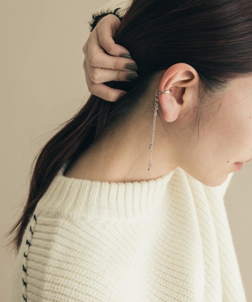 SMELLY（スメリー）の「ダブルチェーンイヤカフ（イヤーカフ・レディース・シルバー/ゴールド・-）」の5枚目の写真
