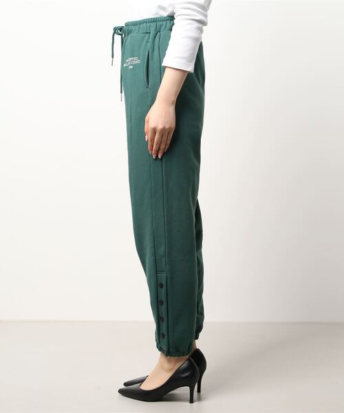 179/WG（イチナナキュウダブルジー）の「配色釦スウェットジョガーパンツ（スウェットパンツ・レディース・チャコールグレー/グレー/グリーン・MEDIUM）」の4枚目の写真