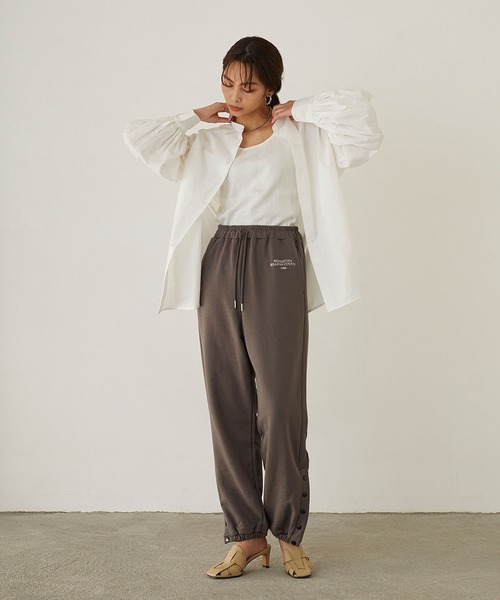 179/WG（イチナナキュウダブルジー）の「配色釦スウェットジョガーパンツ（スウェットパンツ・レディース・チャコールグレー/グレー/グリーン・MEDIUM）」の18枚目の写真