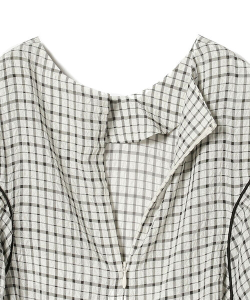 BEAMS LIGHTS（ビームスライツ）の「BEAMS LIGHTS / シアサッカー チェック ブラウス（シャツ/ブラウス・レディース・ミント/オフホワイト・ONE SIZE）」の11枚目の写真
