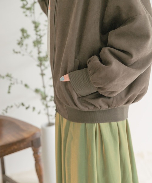 ITEMS URBANRESEARCH（アイテムズ アーバンリサーチ）の「フェイクスエードブルゾン（ブルゾン・レディース・オフホワイト/モカ/カーキ・FREE）」の16枚目の写真