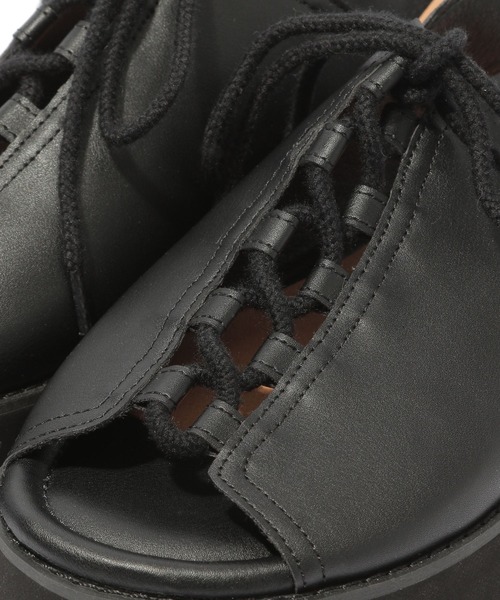 niko and...（ニコアンド）の「オリジナルレースアップサンダル（サンダル・レディース・ブラック/アイボリー・SMALL/MEDIUM/LARGE）」の5枚目の写真