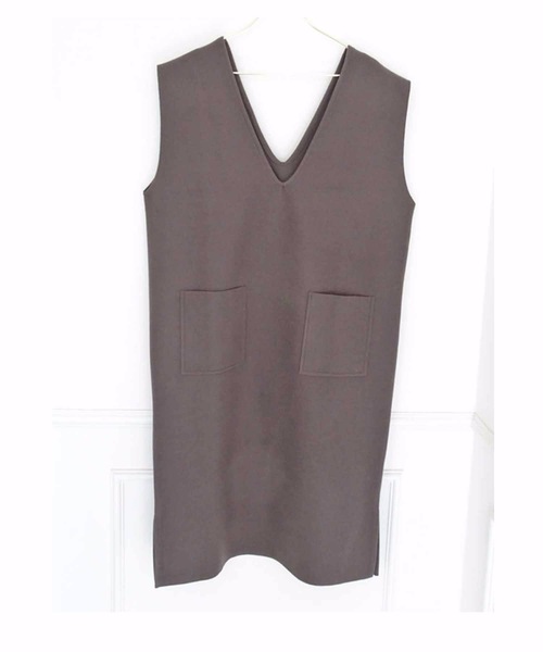 M y u（ミュー）の「前ポケットミニ丈ベストロングワンピース（ワンピース・レディース・チャコールグレー/ブラック・FREE）」の9枚目の写真