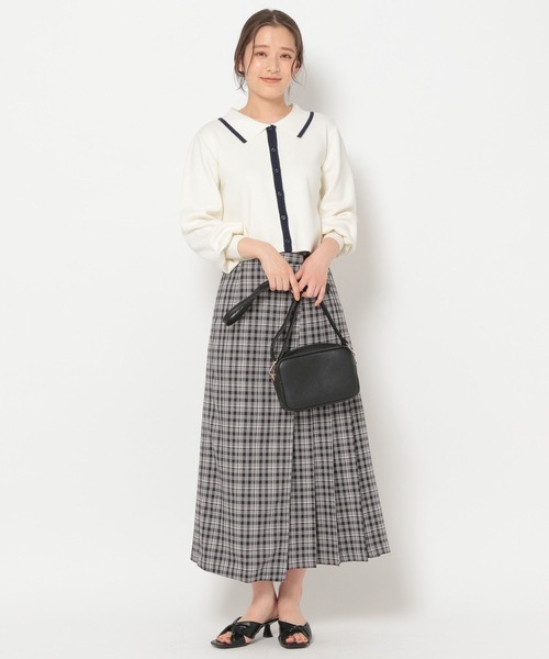 mysty woman(ミスティウーマン)の「衿つき配色カーディガン 272998(ニット/セーター・レディース・ブラック/オフホワイト/イエロー/ライトベージュ・FREE)」の16枚目の写真