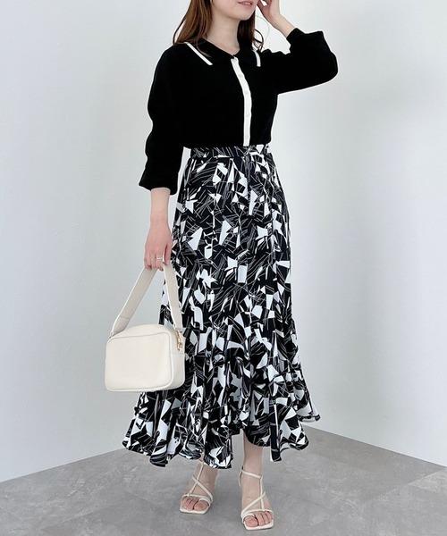 mysty woman(ミスティウーマン)の「衿つき配色カーディガン 272998(ニット/セーター・レディース・ブラック/オフホワイト/イエロー/ライトベージュ・FREE)」の22枚目の写真