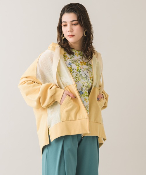 CLOCHE（クロシェ）の「cloche ボタニカルプリント綿ブラウス（シャツ/ブラウス・レディース・イエロー/ブルー・FREE）」の4枚目の写真