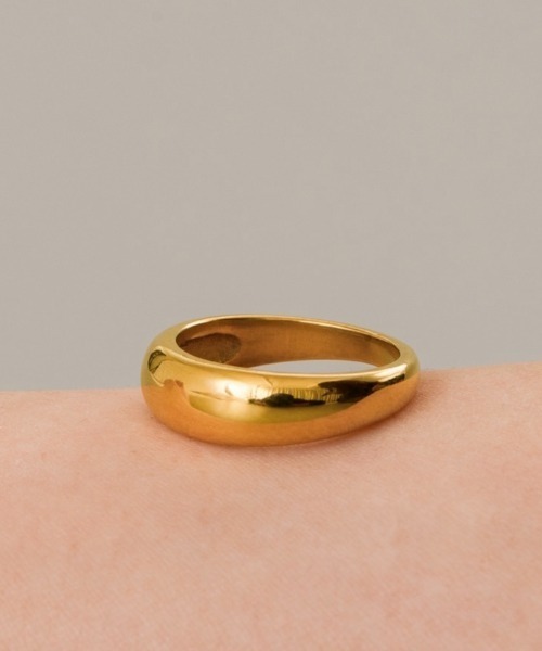 muku（ムク）の「金属アレルギー対応 [Silver-9号]カーブリング / サージテンカルスレス/316L（リング・レディース・シルバー/ゴールド・13/11/9/7/15 ）」の2枚目の写真