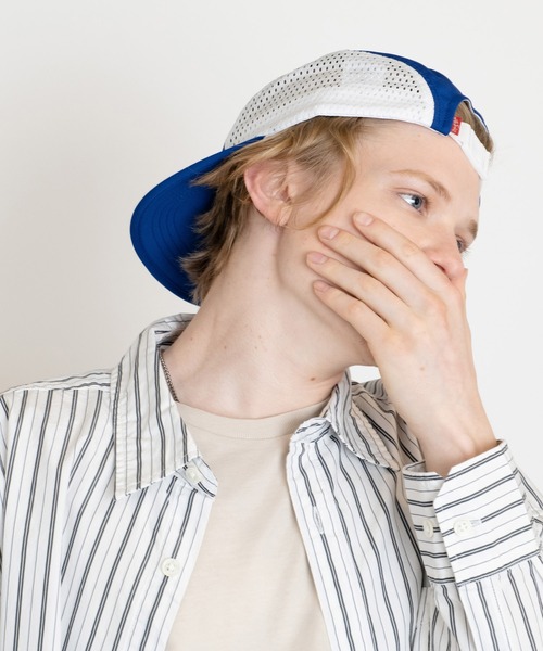Levi's（リーバイス）の「LEVI’S(R) ACCESSORY FLAT BRIM メッシュキャップ（キャップ・メンズ・ブルー・OS）」の3枚目の写真
