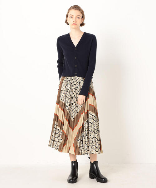 TOMORROWLAND （トゥモローランド）の「コットンリブ Vネックショートカーディガン（カーディガン/ボレロ・レディース・ライトブルー/ネイビー/イエロー/ライトベージュ/ブルー系その他4・S）」の6枚目の写真