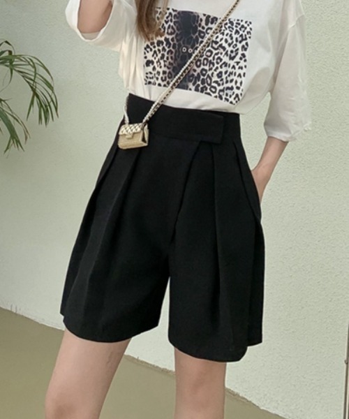 MANGROVE(マングローブ)の「ベルクロウエストタックハーフパンツ(その他パンツ・レディース・ホワイト/ブラック/レッド/グリーン・MEDIUM/LARGE)」の21枚目の写真