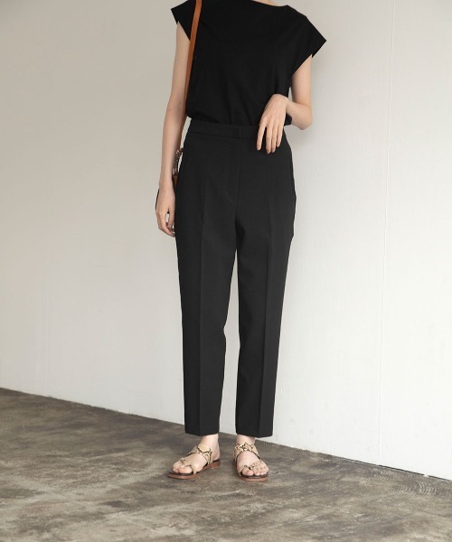 marjour（マージュール）の「HIGHWAIST CENTER PRESS PANTS（スラックス・レディース・ブラック/ライトグレー/モーブ系・M/L）」の21枚目の写真