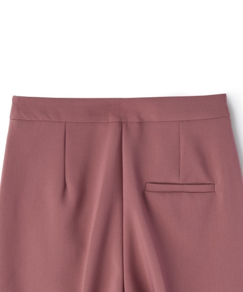 marjour（マージュール）の「HIGHWAIST CENTER PRESS PANTS（スラックス・レディース・ブラック/ライトグレー/モーブ系・M/L）」の11枚目の写真