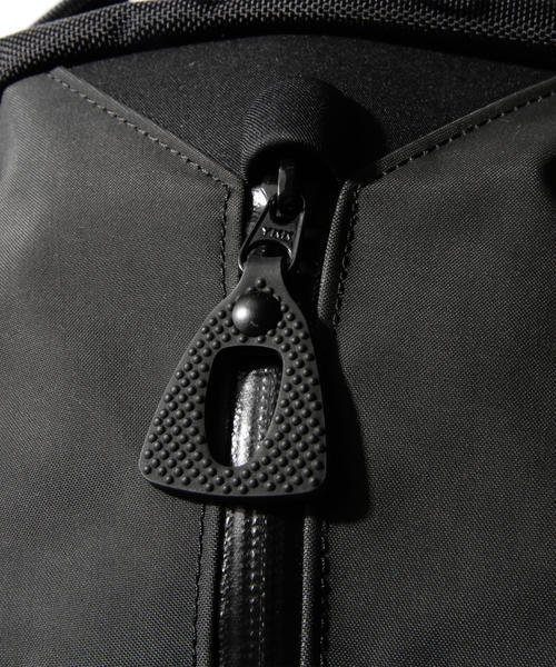 BEAMS（ビームス）の「ARC'TERYX / ARRO 22（バックパック/リュック・メンズ・ブラック・22ﾘｯﾄﾙ）」の6枚目の写真