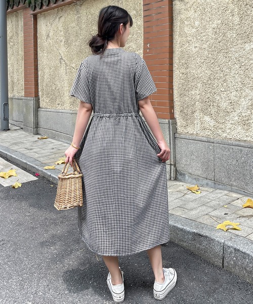 Dream garden(ドリームガーデン)の「バンドカラー ギンガムチェックワンピース(ワンピース・レディース・ブラック/レッド・2XL/L/M/XL)」の10枚目の写真