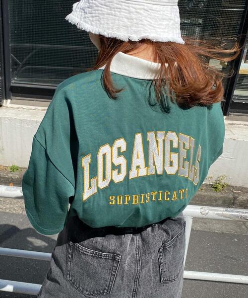 INGNI(イング)の「BACKカレッジロゴポロ襟トップス(Tシャツ/カットソー・レディース・ネイビー/グリーン/ホワイト×グリーン・M)」の1枚目の写真