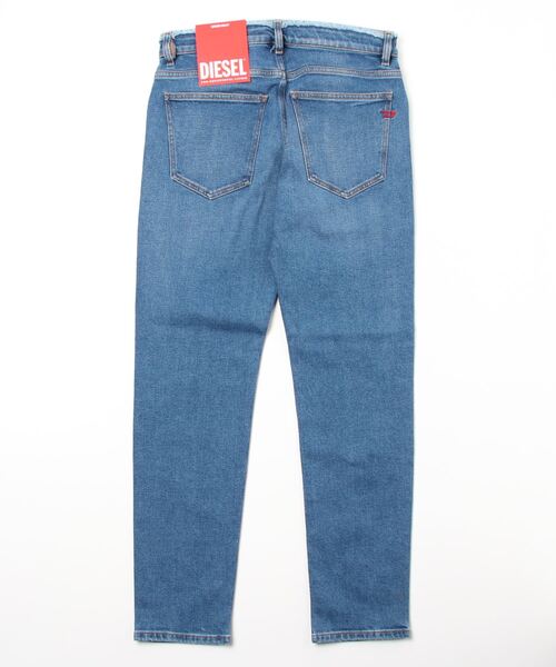 DIESEL（ディーゼル）の「メンズ 22FW デニムパンツ スリムフィット（デニムパンツ・メンズ・インディゴブルー・26inch/32inch/30inch/36inch/34inch/28inch）」の2枚目の写真