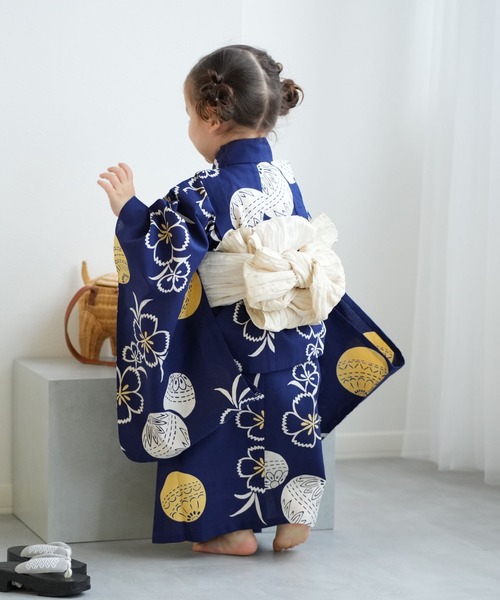 utatane(ウタタネ)の「キッズ浴衣3点セット 女の子 utatane×注染工房 kids 日本製注染(浴衣・キッズ・ネイビー・100cm/110cm/120cm/130cm)」の4枚目の写真