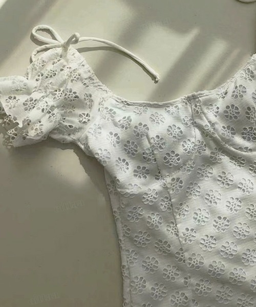Dalfwin(ダールフィン)の「2022 S/S 春夏 水着レディース パンチングレーススカート付きモノキニ(水着・レディース・ホワイト・FREE)」の5枚目の写真