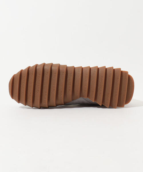 TOMORROWLAND （トゥモローランド）の「New Balance URC30 スニーカー（スニーカー・レディース・ホワイト系その他/グレー系その他2/イエロー系その他2・23/24/25）」の10枚目の写真