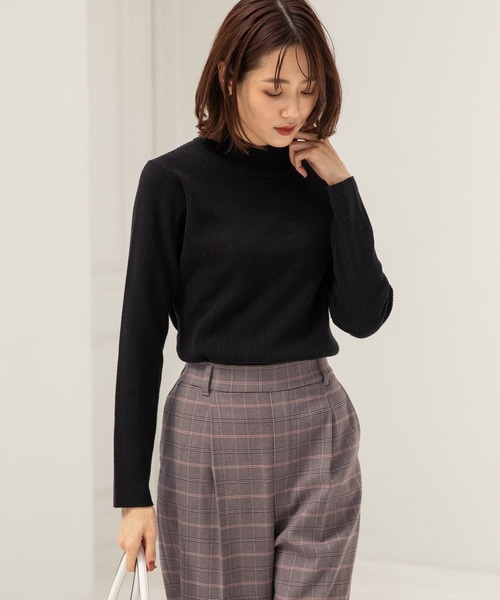 GLOBAL WORK(グローバルワーク)の「メルティハイネックリブプルオーバー/269071(ニット/セーター・レディース・ライトグレー/ブラック/ベージュ/グレー/オリーブ/オレンジ/ブルー/アイボリー/マスタード/ローズ/ブルーグリーン・MEDIUM/LARGE)」の15枚目の写真