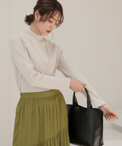 GLOBAL WORK(グローバルワーク)の「メルティハイネックリブプルオーバー/269071(ニット/セーター・レディース・ライトグレー/ブラック/ベージュ/グレー/オリーブ/オレンジ/ブルー/アイボリー/マスタード/ローズ/ブルーグリーン・MEDIUM/LARGE)」の18枚目の写真