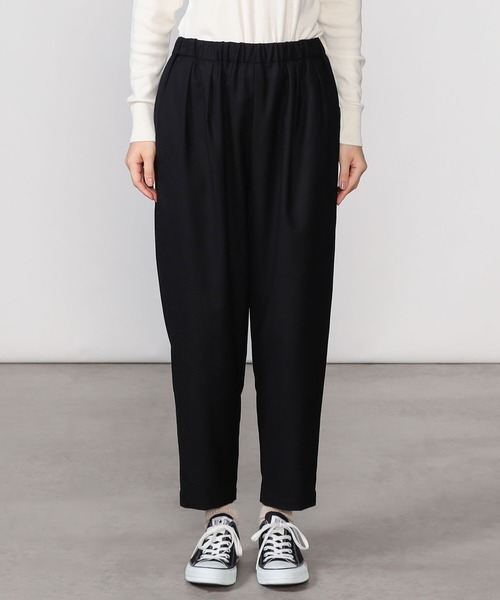 Morris & Sons(モリスアンドサンズ)の「MORRIS & SONS | サキソニー タックパンツ WOMEN(スラックス・レディース・ブラック/グレイッシュベージュ・1/0)」の5枚目の写真