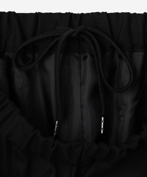 Morris & Sons(モリスアンドサンズ)の「MORRIS & SONS | サキソニー タックパンツ WOMEN(スラックス・レディース・ブラック/グレイッシュベージュ・1/0)」の13枚目の写真