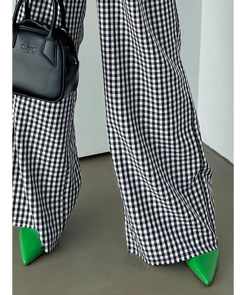 EMODA（エモダ）の「ポインテッドストレートヒール（パンプス・レディース・ブラック/シルバー/グリーン・SMALL/MEDIUM/LARGE）」の21枚目の写真