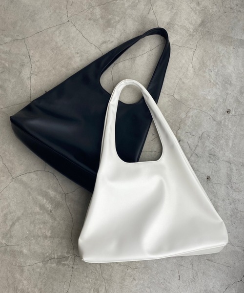 WEGO(ウィゴー)の「WEGO/トライアングルPUトートバッグ(トートバッグ・レディース・ブラック/ホワイト・FREE)」の3枚目の写真