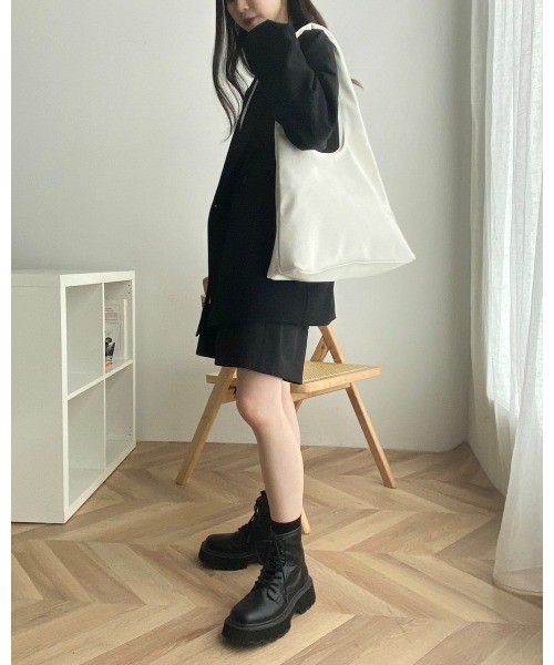 WEGO(ウィゴー)の「WEGO/トライアングルPUトートバッグ(トートバッグ・レディース・ブラック/ホワイト・FREE)」の4枚目の写真