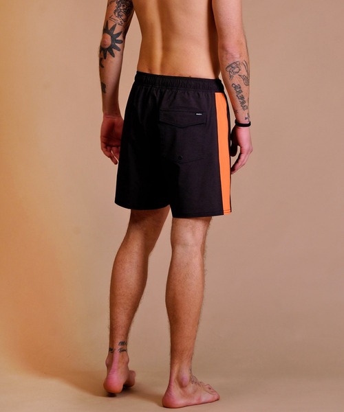 RVCA(ルーカ)の「RVCA/ルーカ ユーティリティ/水陸両用 ボードショーツ/ゴムトランクス/水着 BD041-525(水着・メンズ・グリーン/ブラック×ブラック/ブラック×ホワイト/ブラック系その他4・M/S/L)」の18枚目の写真
