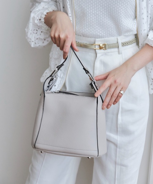 ANAYI（アナイ）の「◇シュリンクレザーハンドバッグ（ハンドバッグ・レディース・アイボリー/ライトグリーン・FREE）」の2枚目の写真